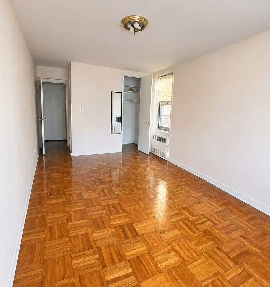 1 bed, 900 sqft, $2,400 — Photo 4
