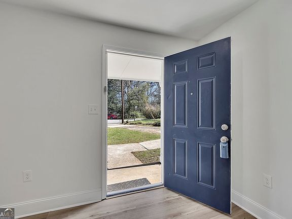 2nd image of 3940 Forrest Ct