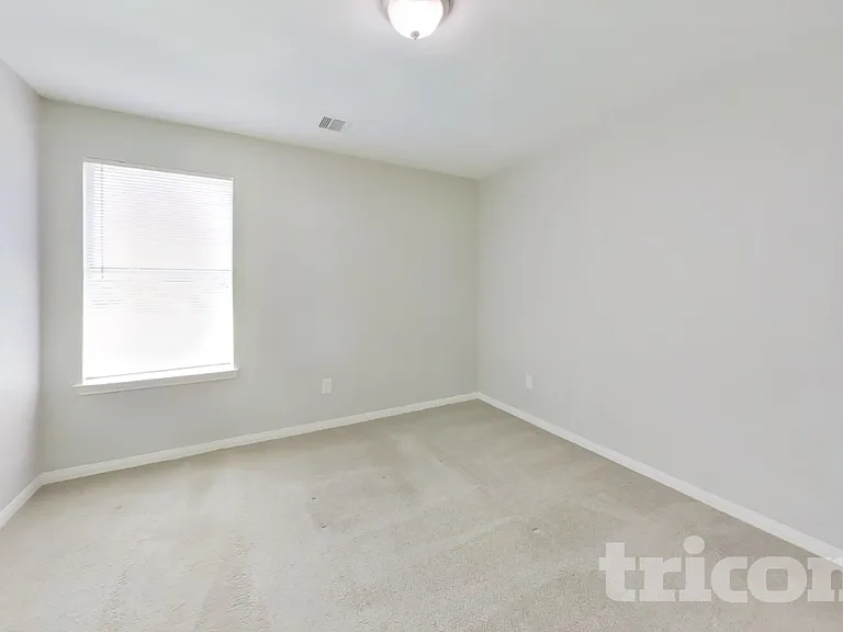 21402 Palma Grove Way — Photo 12