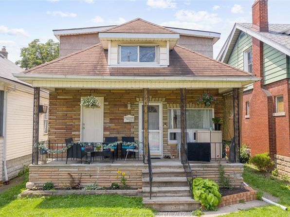 1143 Lincoln Rd, Windsor, ON N8Y 2H6