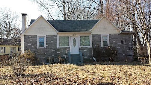 1st image of 552 Lake Shore Dr