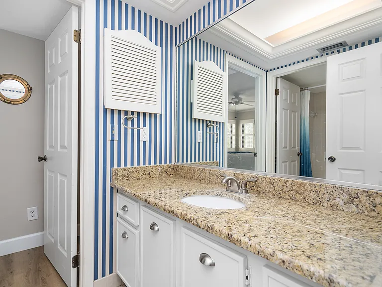 3200 Gulf Blvd #208 — Photo 30