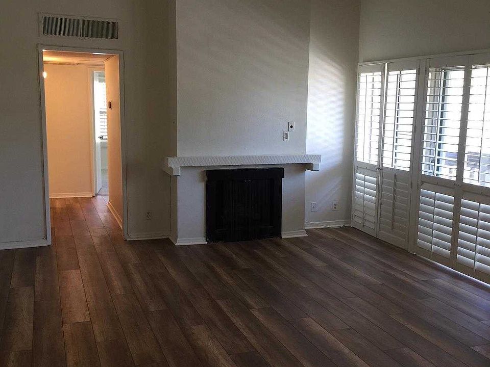 1st image of 13312 Summertime Ln