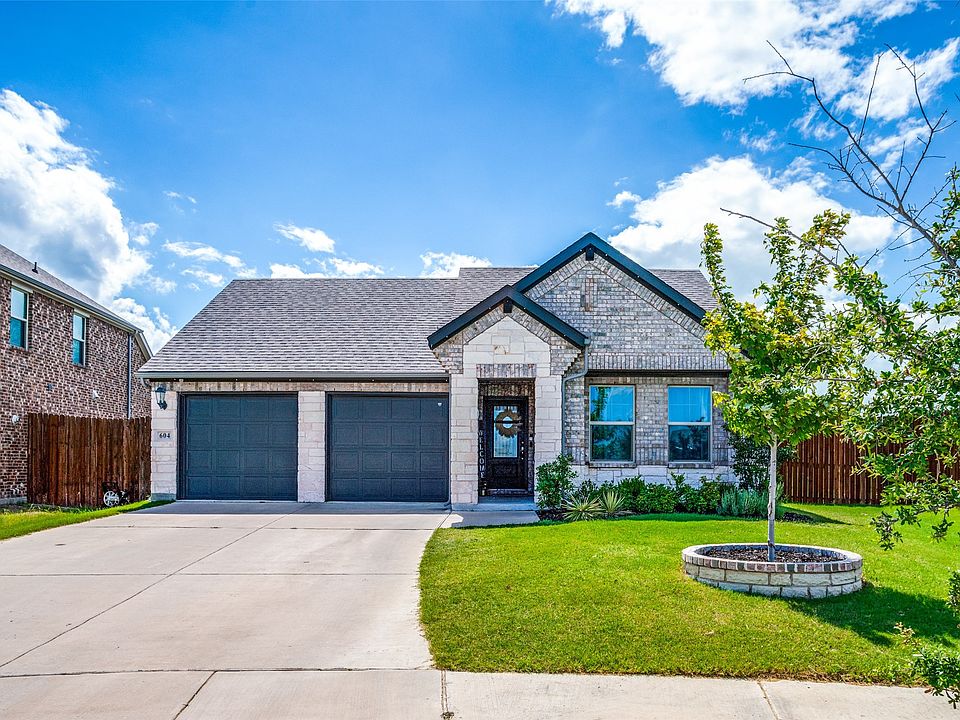1st image of 604 Fawn Valley Dr