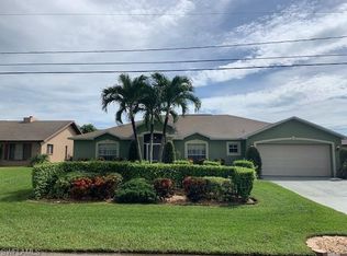 400 SE 24th St, Cape Coral, FL 33990