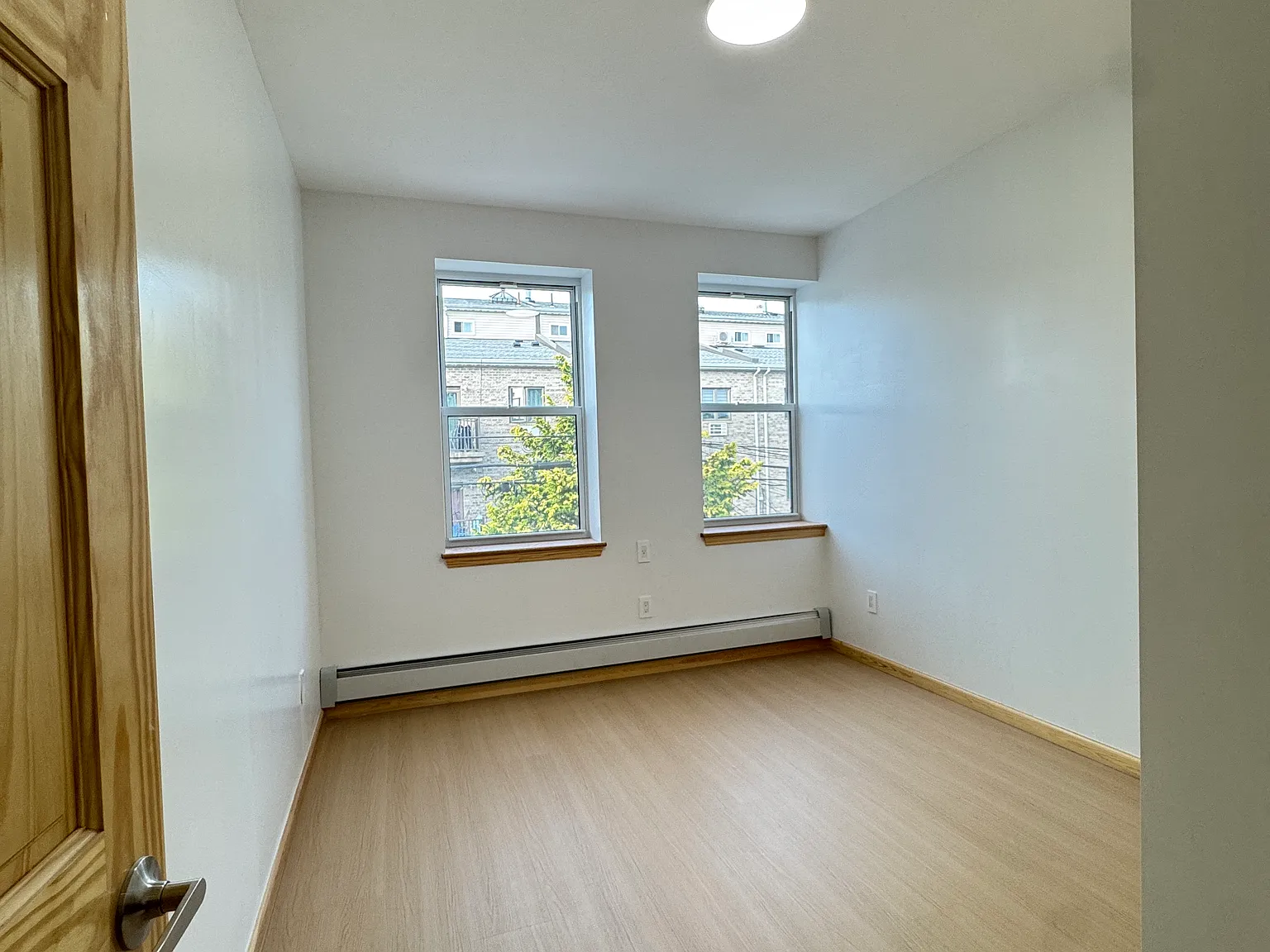 2 bed, 650 sqft, $2,450 — Photo 4