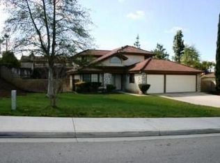 1302 Via Vista Dr, Riverside, CA 92506