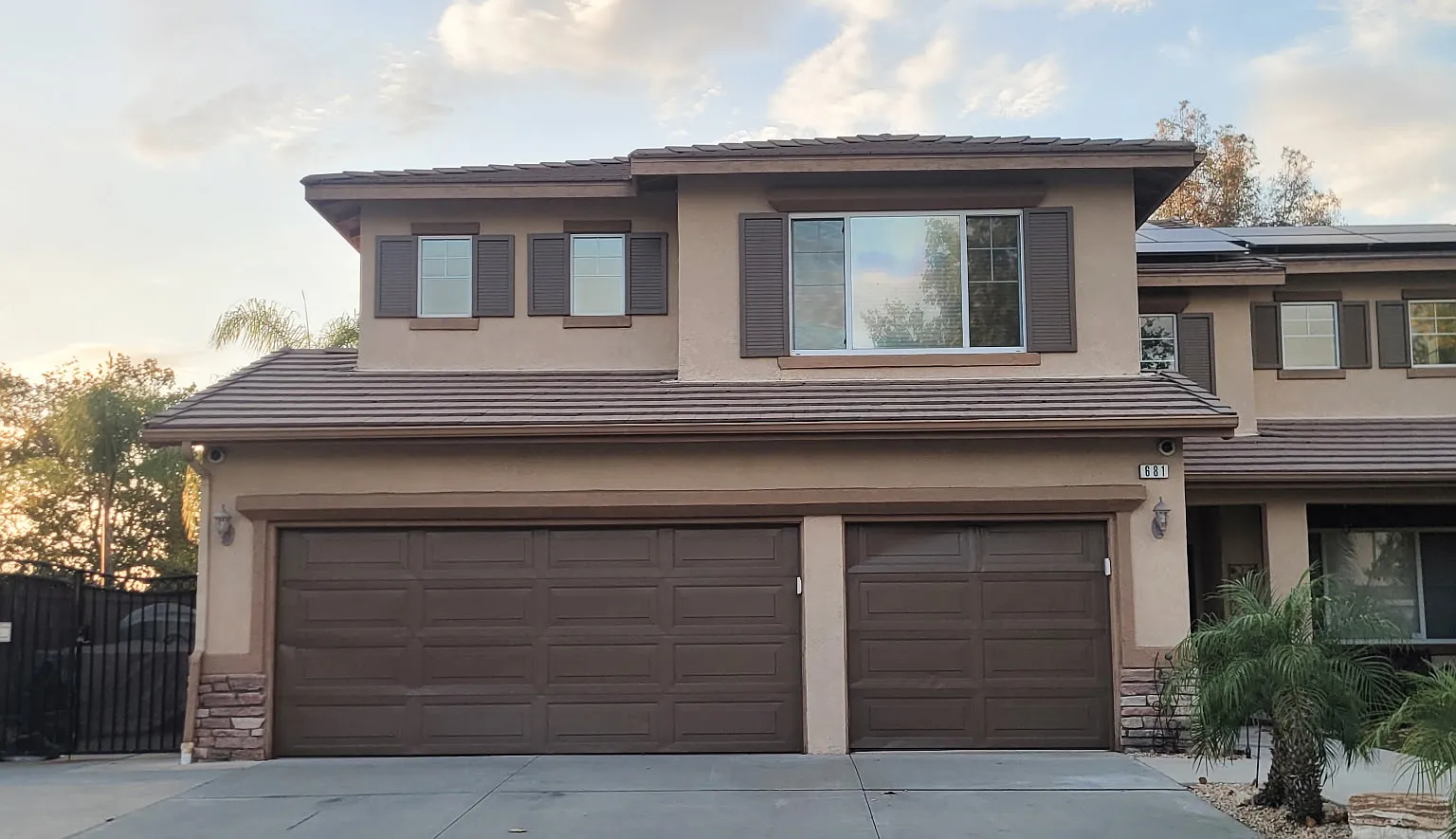 681 Sky Ridge Dr — Photo 1