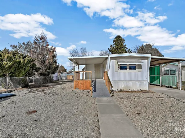 10760 W Palm Dr, Boise, ID 83713