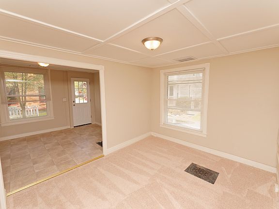 5th image of 25 Wesley Ave