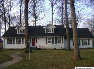 2522 Sherwood Dr SE, Decatur, AL 35601