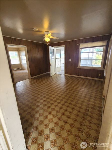 4th image of 108 NE 157th Street