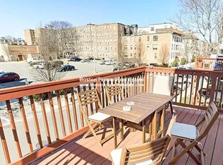 40 Brainerd Rd #204, Allston, MA 02134