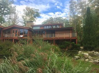 444 Cognewaugh Rd, Cos Cob, CT 06807