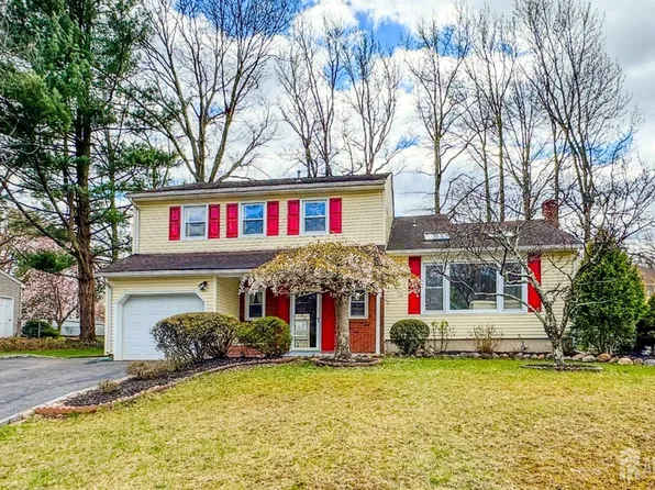 28 Livingston Ave, Edison, NJ 08820