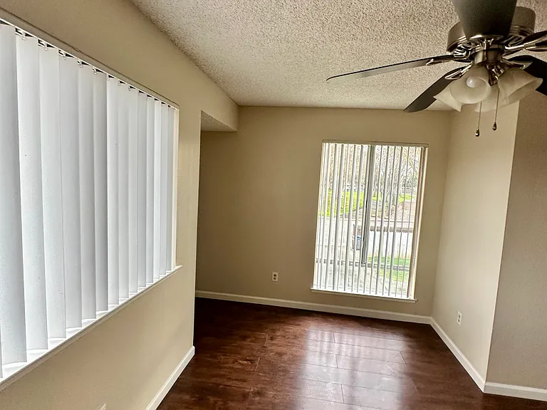 5101 Glide Dr #1 — Photo 22