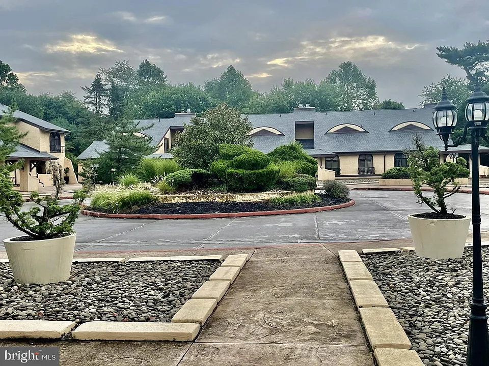 301 Browning Ln #52