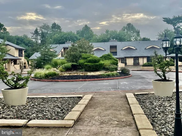 301 Browning Ln Unit 52, Cherry Hill, NJ 08003