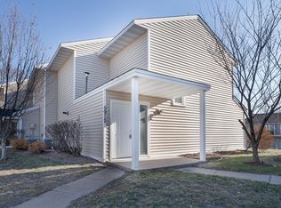 5912 Cahill Ave, Inver Grove Heights, MN 55076