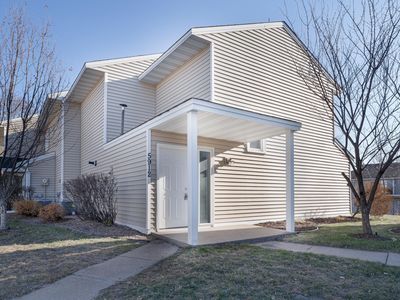 5912 Cahill Ave, Inver Grove Heights, MN, 55076