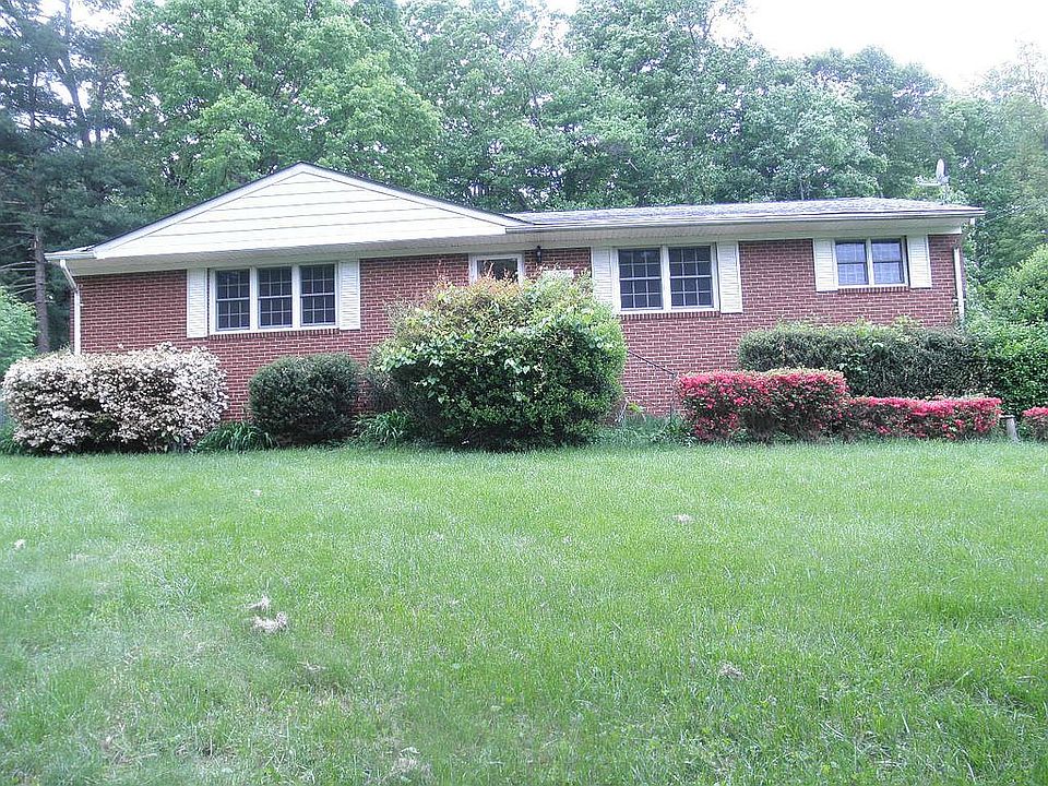 3 Bedroom, Full BSMT