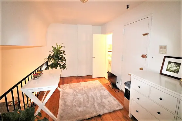 Rented by Oxford Property Group | media 18