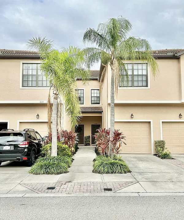4129 Via Piedra Cir