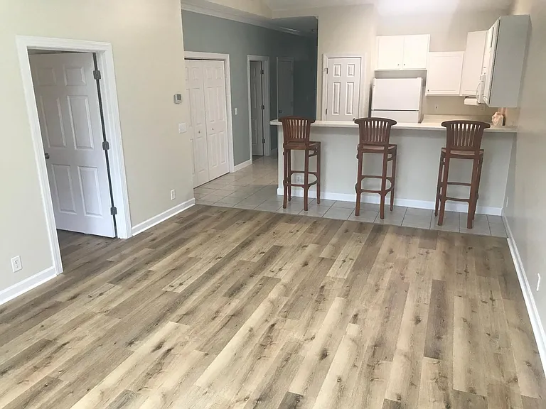 5006 Carleton Dr #95 — Photo 1
