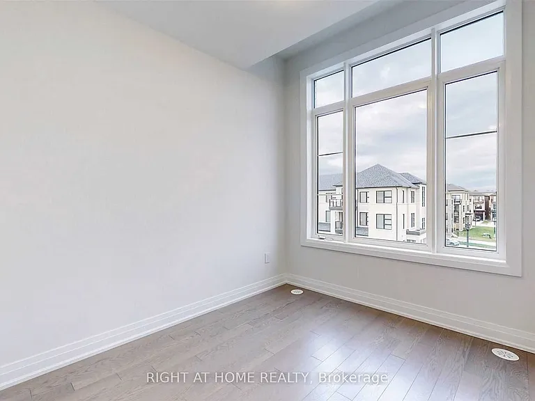 235 Vermont Ave — Photo 28