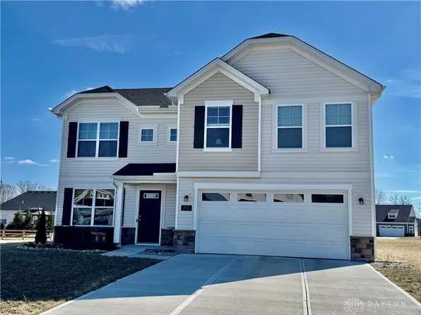 1501 Knightsbridge Ct, Carlisle, OH 45005