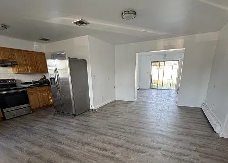 64 Runyon Ave Photo 1
