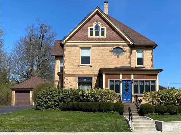 100 Edgar James St, Kane, PA 16735