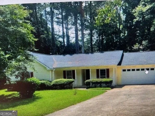 3677 Fernbrook Dr, Snellville, GA 30039