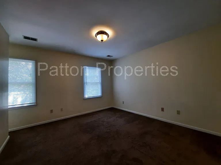 801 King St #G — Photo 11