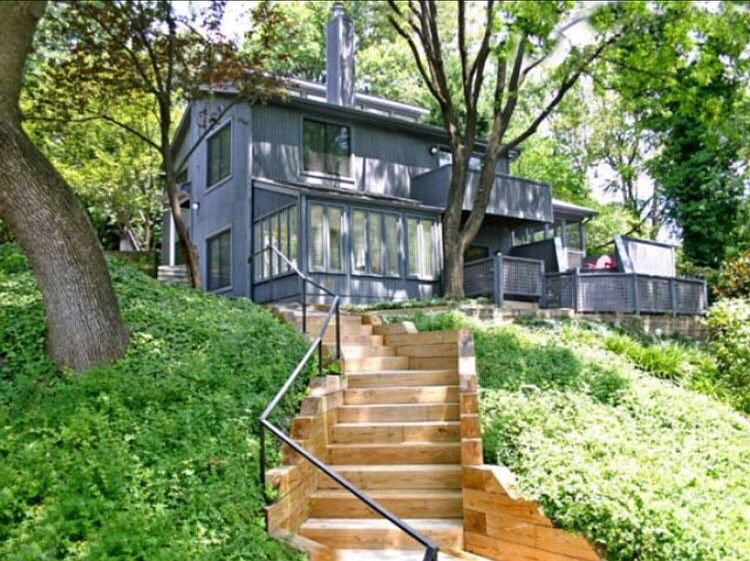 203 W Glendale