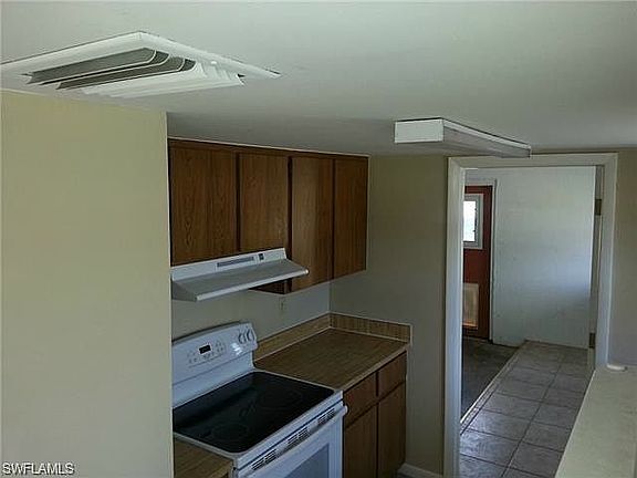 4th image of 2956 Renee Ct