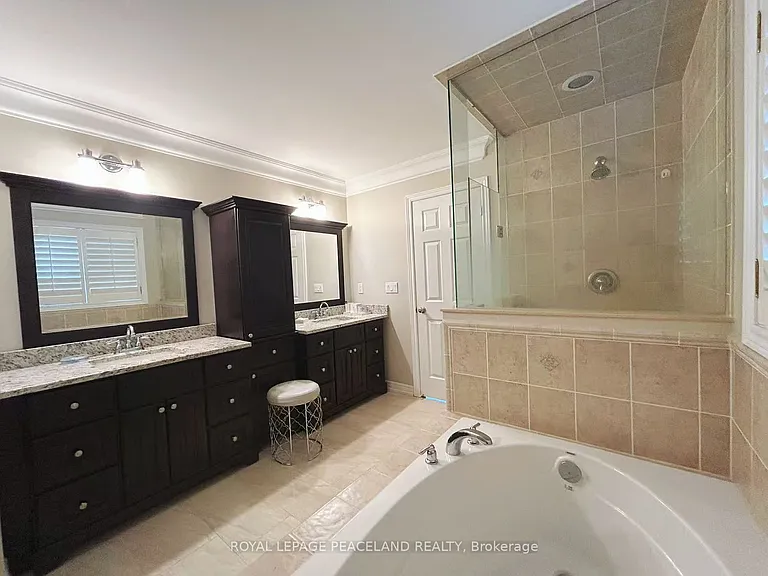 23 Halldorson Ave — Photo 9