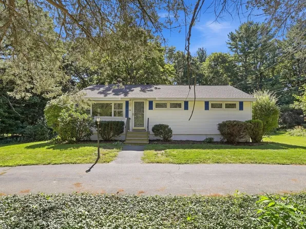 75 Proctor Rd, Chelmsford, MA 01824