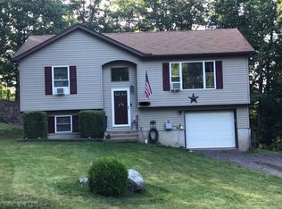 635 Lakeside Dr, East Stroudsburg, PA