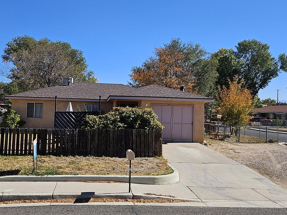 1st image of 470 Verde Dr SW