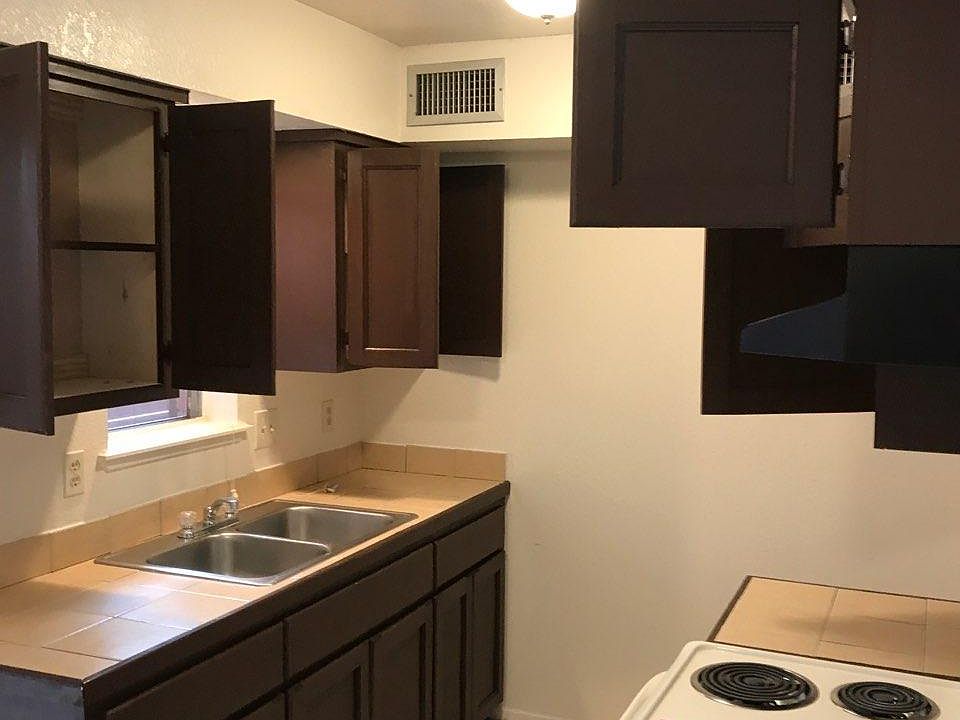 1st image of 4712 N 12th St APT 67