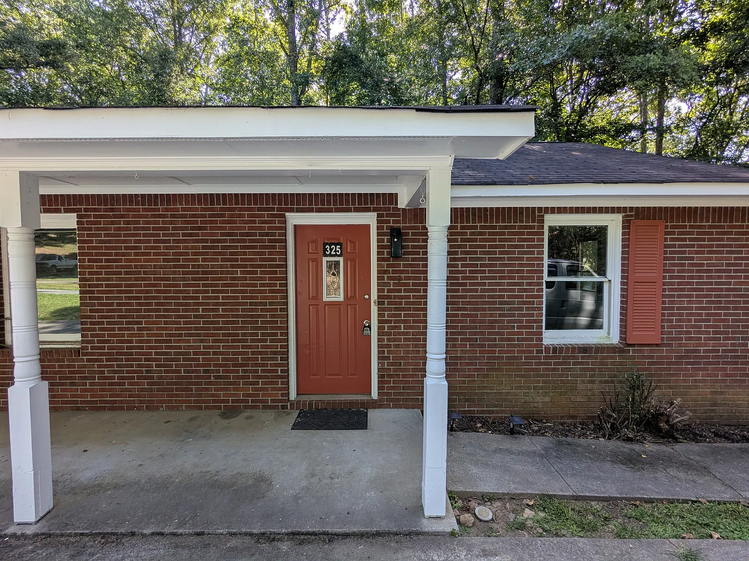 325 Reeceburg Road Southeast - 1 — Photo 2