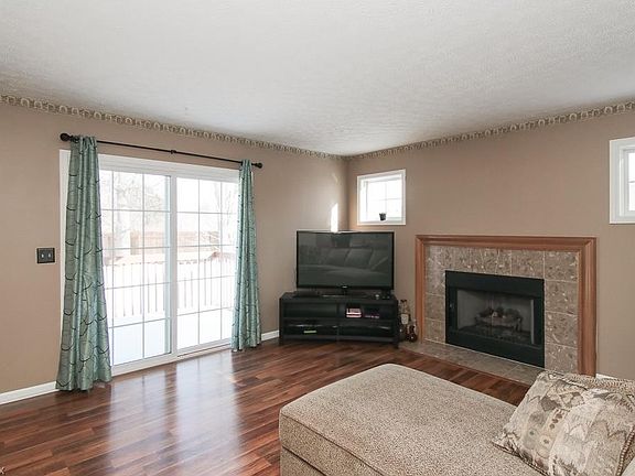 4th image of 34938 Northview Cir