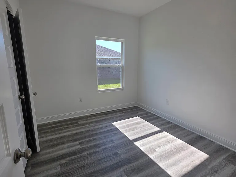 16228 Tigris Dr — Photo 8