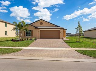 965 Bent Creek Dr, Fort Pierce, FL 34947