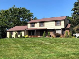 6044 Rose Arbor Ln, Cicero, NY 13039