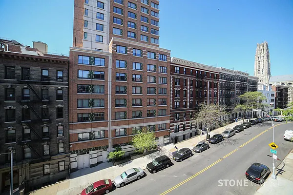 Rented by Stonecrest Realty | media 8