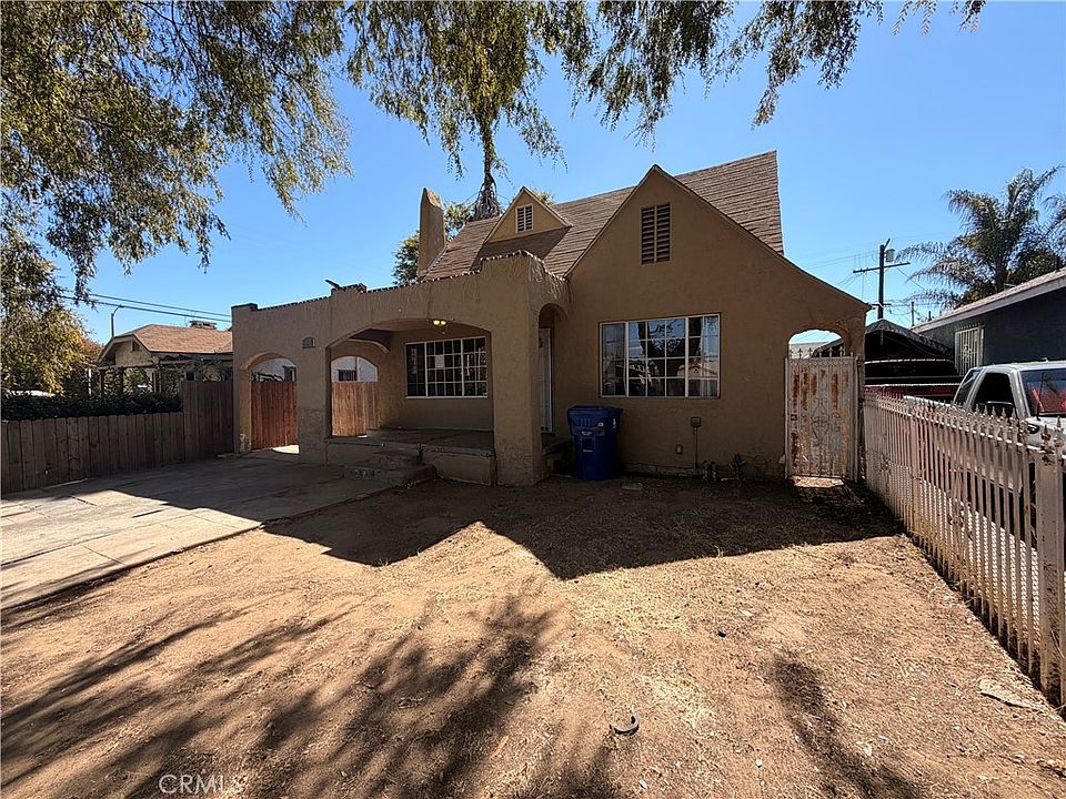 1st image of 604 W 105th St