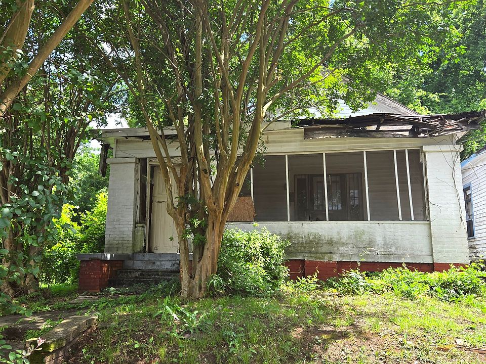 1st image of 645 Mill St