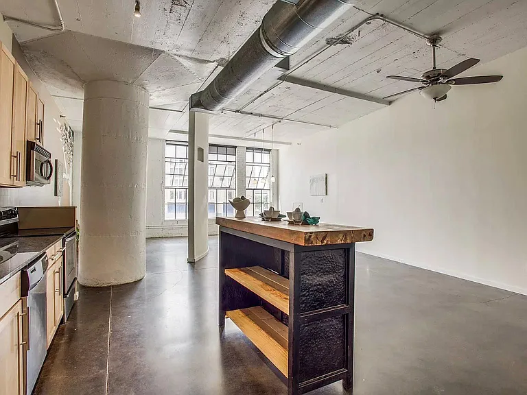 1122 Jackson St #204 — Photo 17